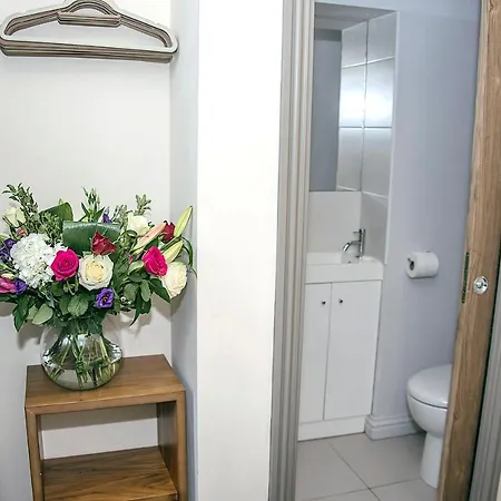 Base Serviced Apartments - City Road Chester Exterior photo