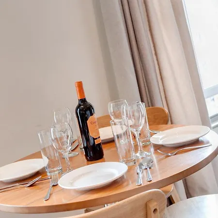 Base Serviced Apartments - City Road Chester Exterior photo