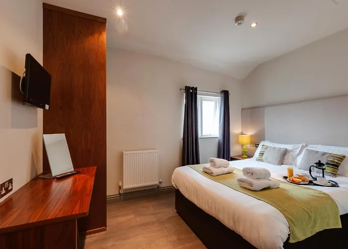 Base Serviced Apartments - City Road